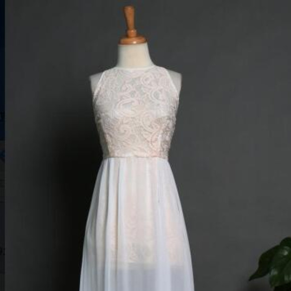 Boutique Dresses & Skirts - Lace Halter ♥️ Maxi Dress. PRICE IS FIRM❣️